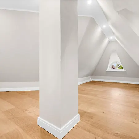 Droem Hus Archsum Auf בית נופש